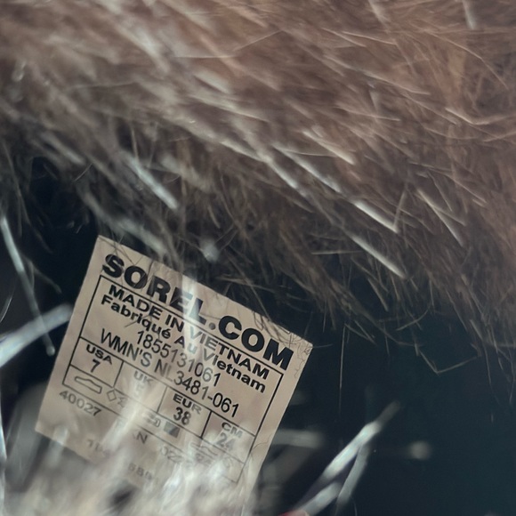 NWT SOREL WOMEN'S JOAN OF ARCTIC™ BOOT - Picture 4 of 11